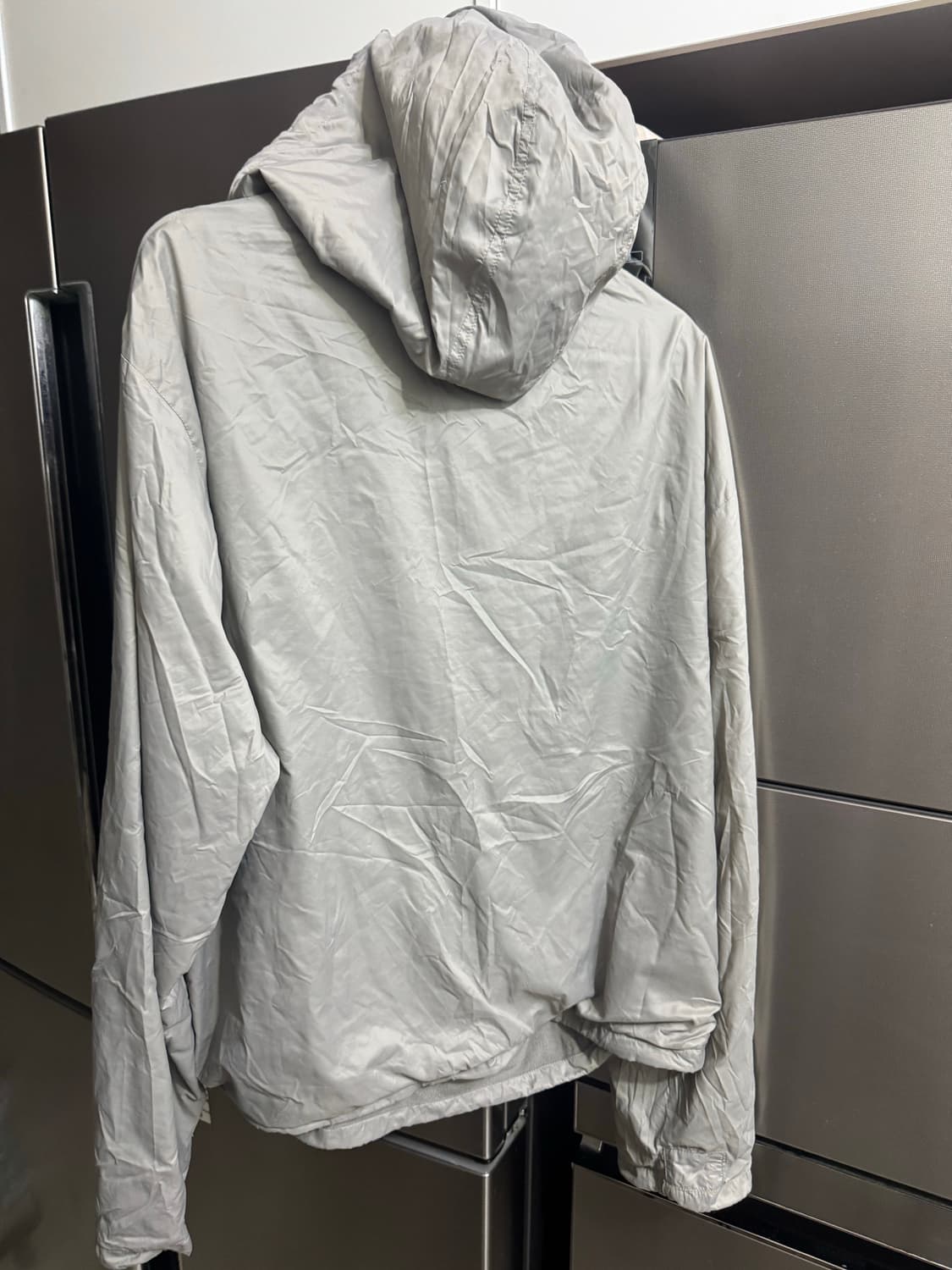 아모멘토 24fw 글로시에 실버 아노락 후리스 상품이미지3