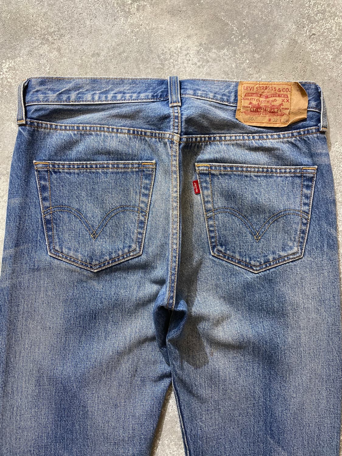 [32] Levi's 501 리바이스 레귤러 핏 데님팬츠 상품이미지6