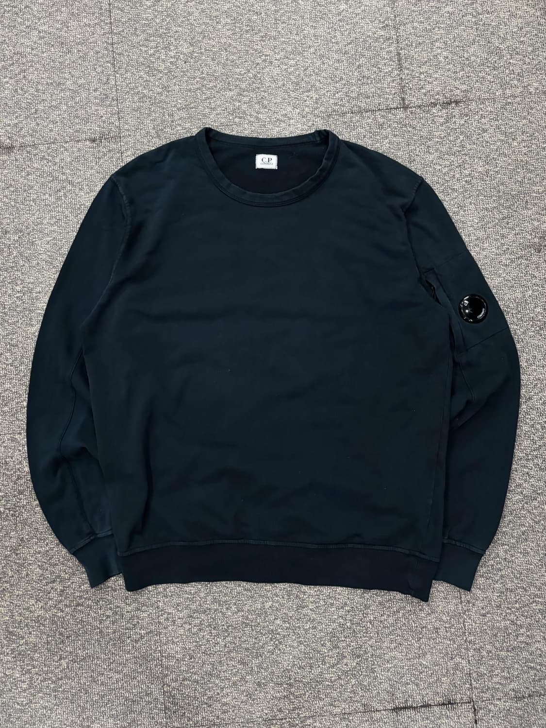 CP company 렌즈 와펜 롱슬리브 상품이미지5
