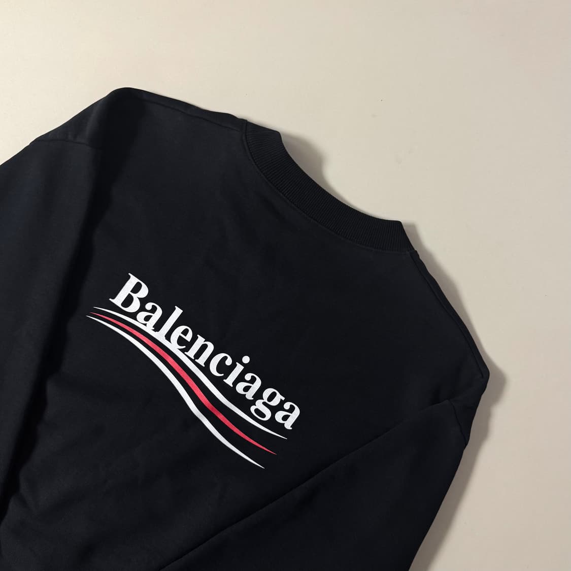 [백화점판/L]발렌시아가 웨이브로고 맨투맨 상품이미지1