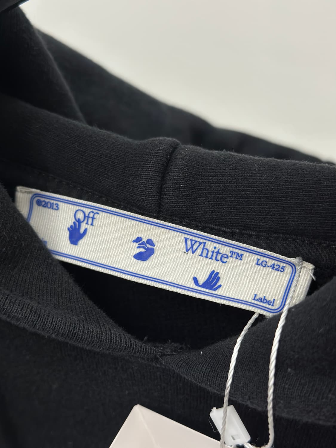 오프화이트 카라바조 블랙 애로우 후드 티셔츠  상품이미지6