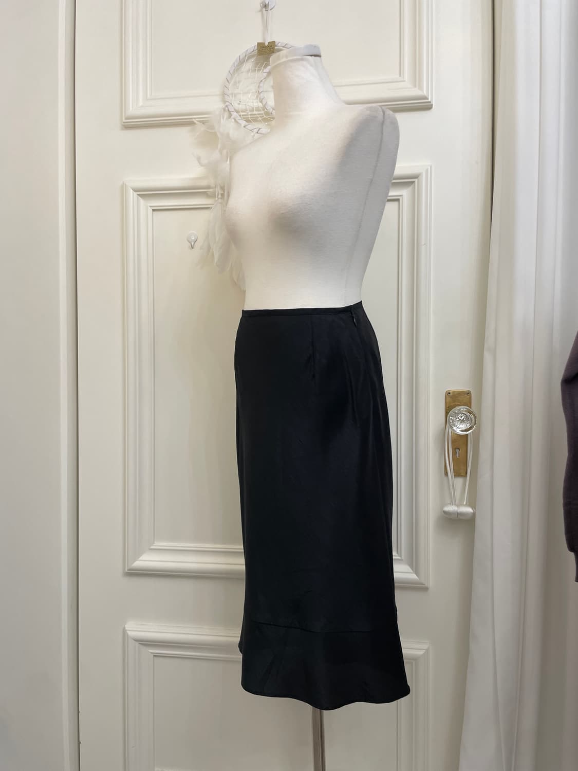 black basic flare line skirt(size-38) 상품이미지2