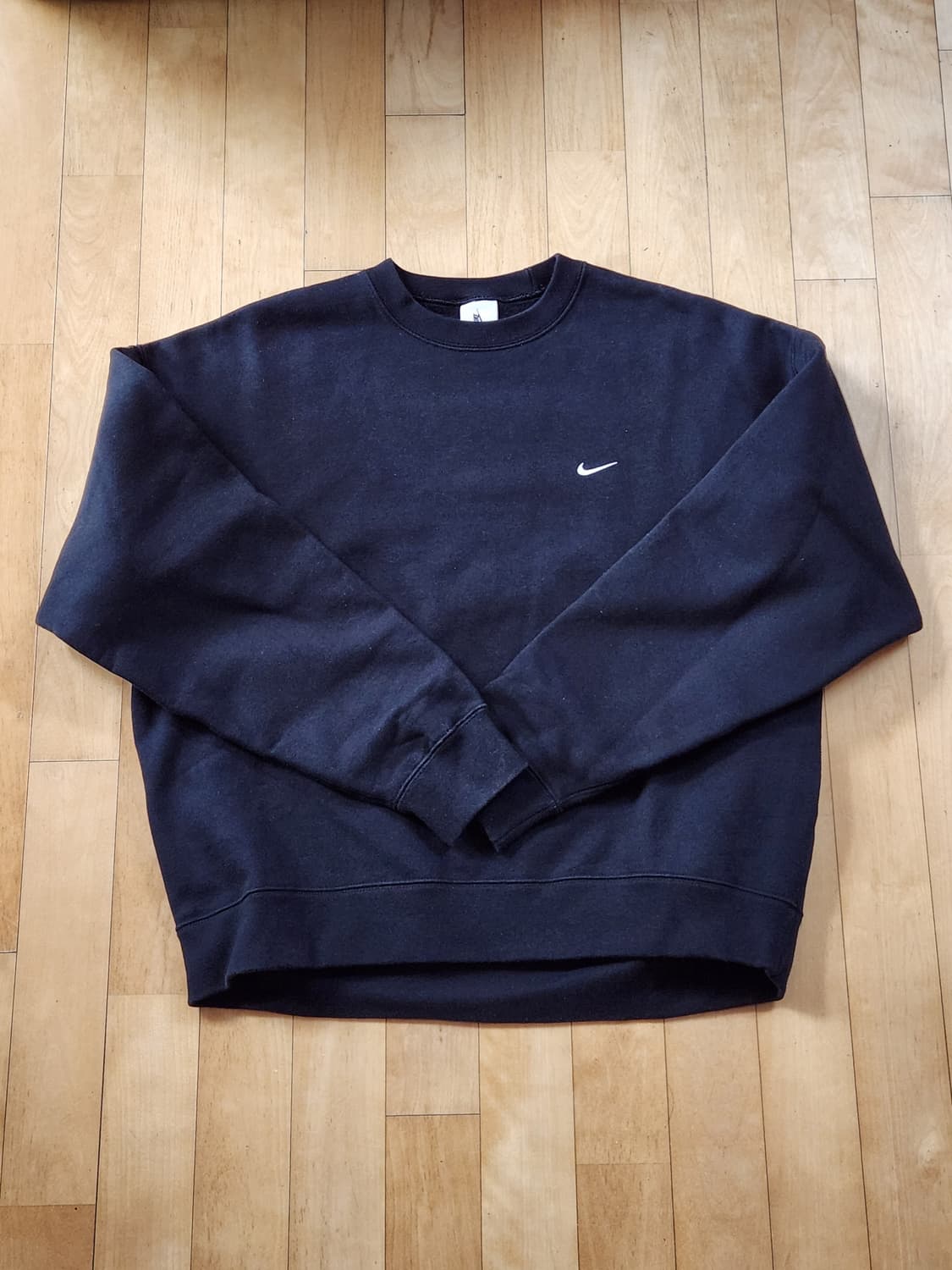 나이키 NRG 솔로 스우시 블랙 맨투맨 Asia 상품이미지1