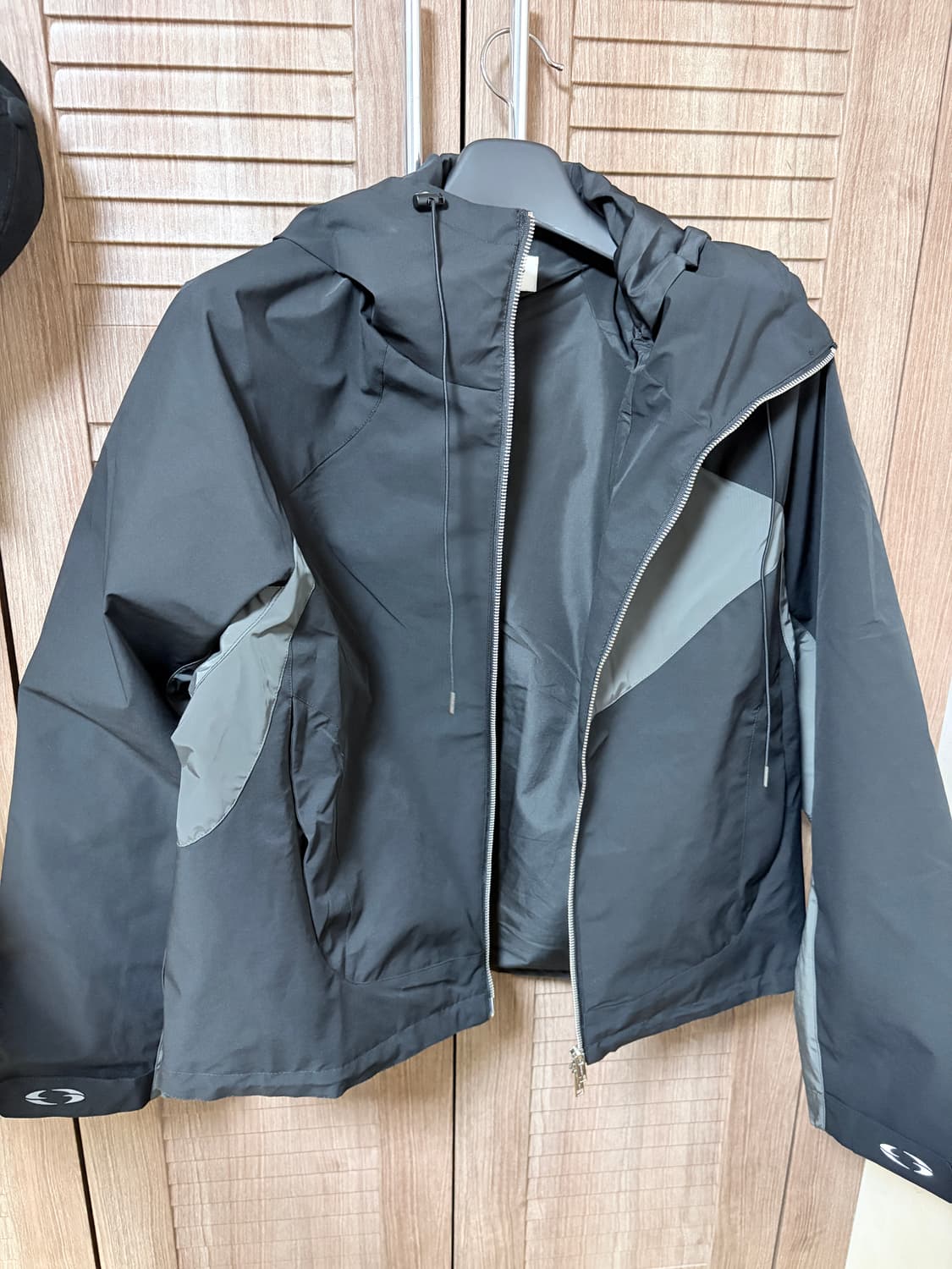 그레일즈 바람막이 상품이미지3