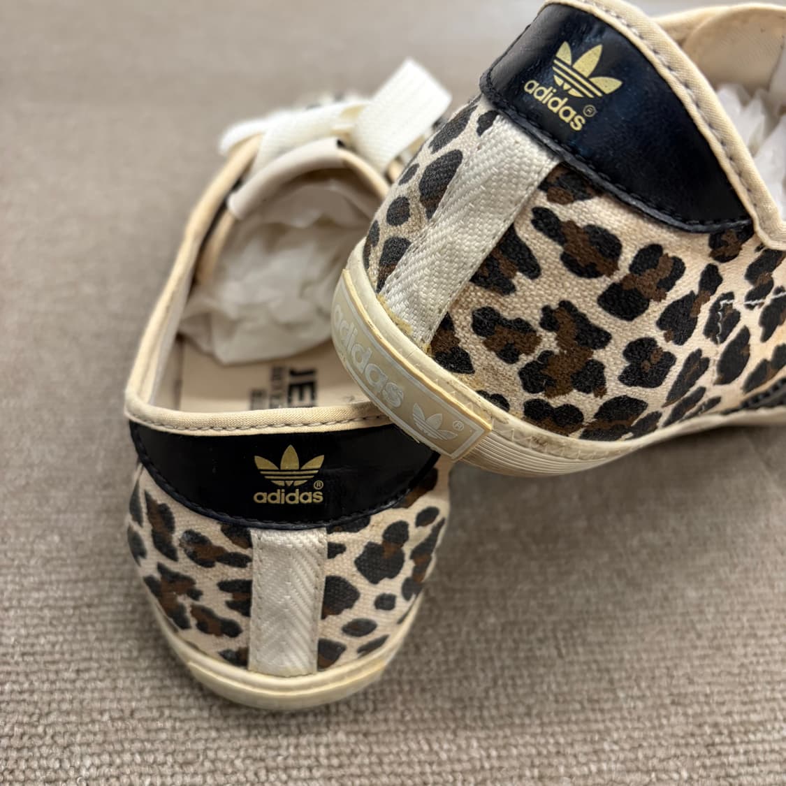 아디다스 X 제레미스캇 레오파드 240 상품이미지4