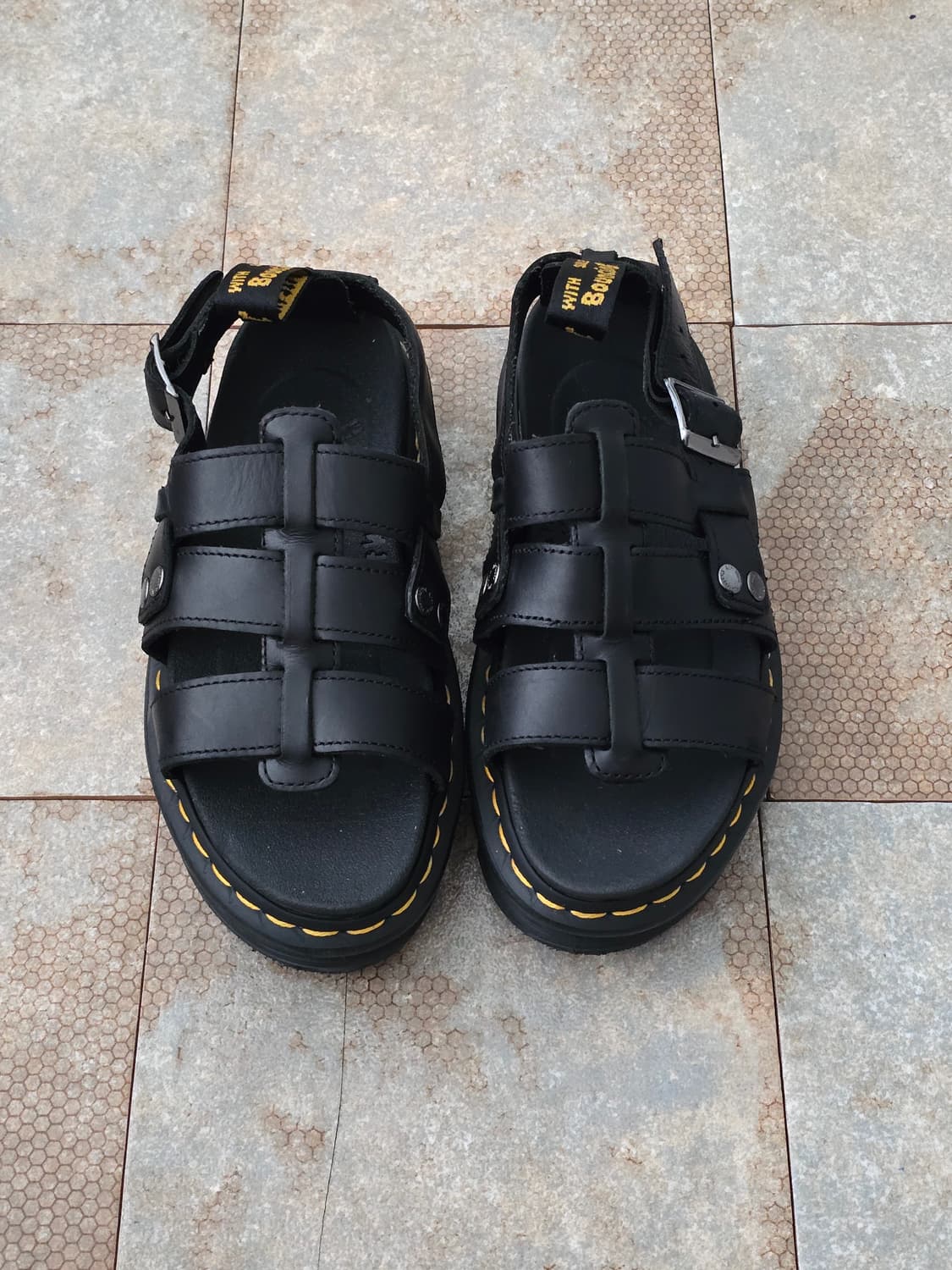 (220)닥터마틴 테리 블랙 샌들  상품이미지2