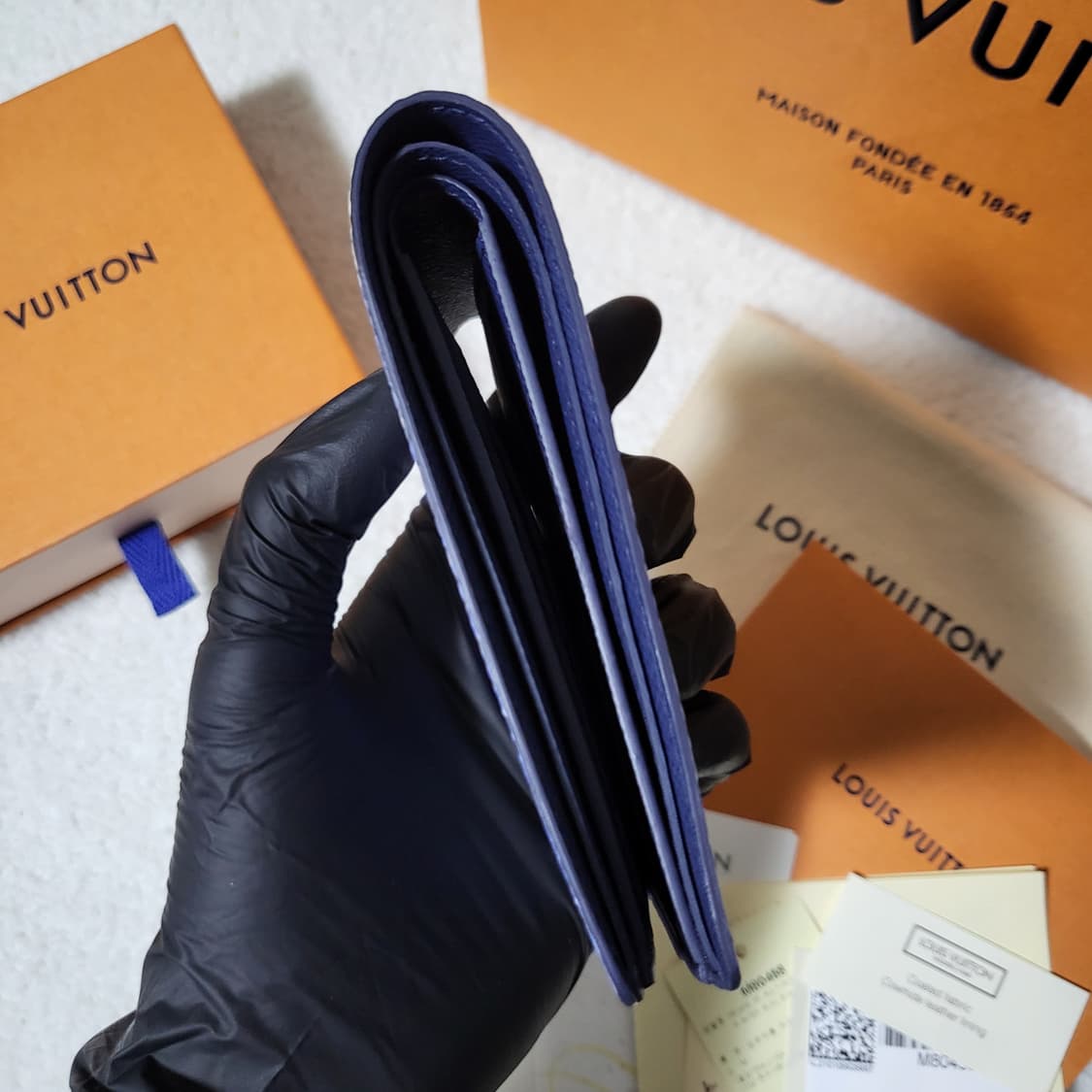 [한정판/새상품] 루이비통 워터컬러 멀티플 반지갑 상품이미지5