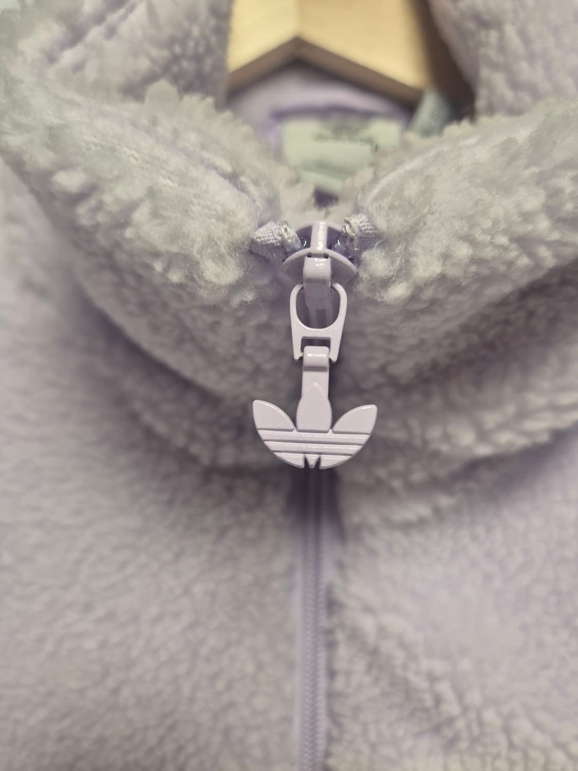 아디다스 쉐르파 퍼 플리스 자켓 라벤더 L사이즈(상태A급) 상품이미지2