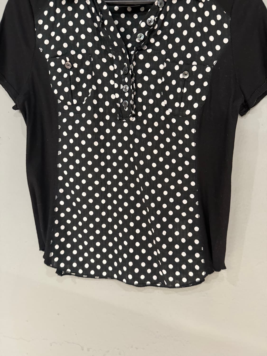 dot pattern pocket detail top 상품이미지6