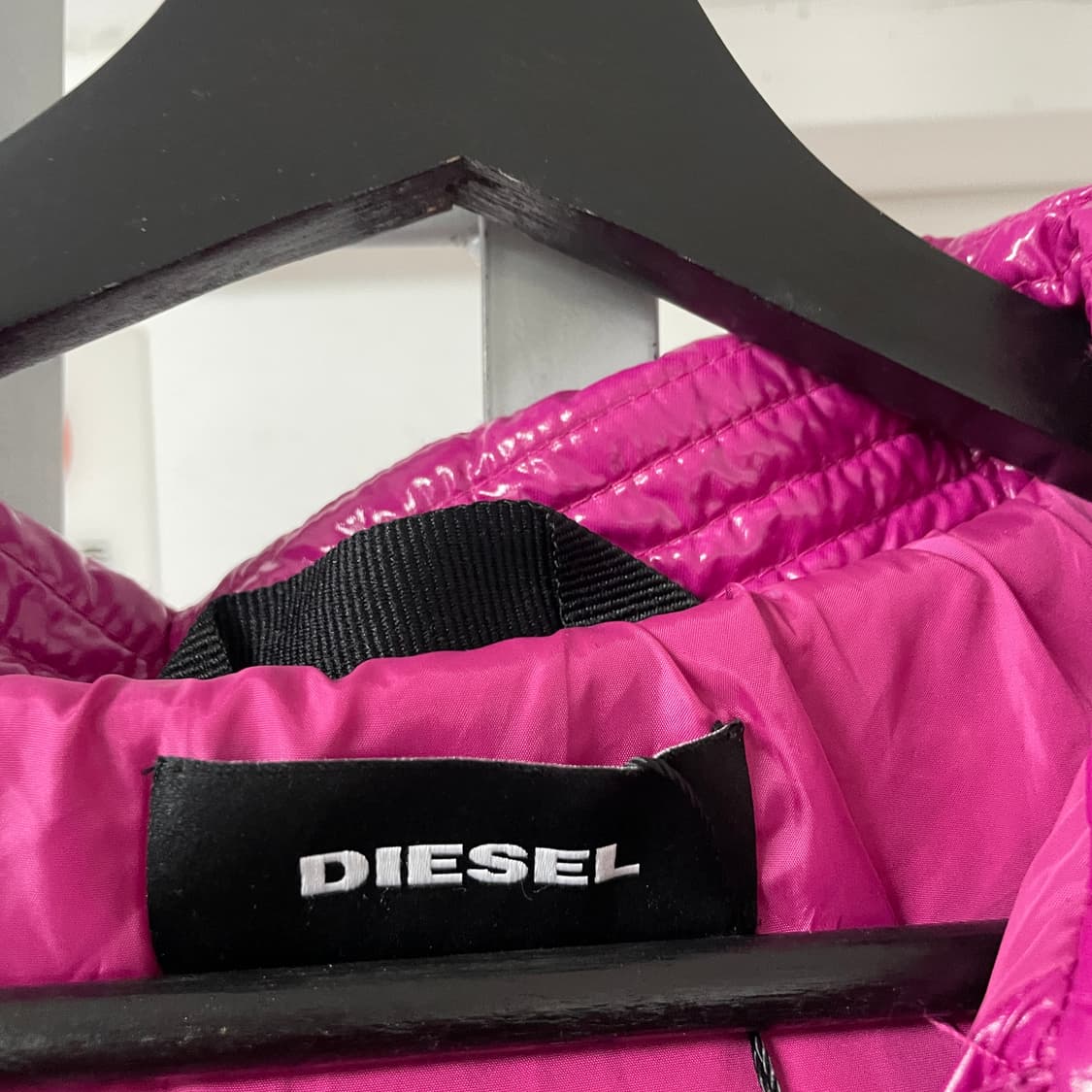 디젤 유광 핑크 패딩 XXS(W) 상품이미지4