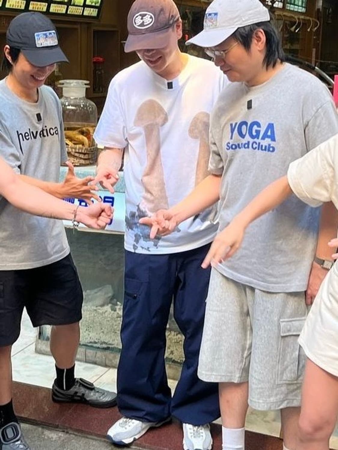 [S] 아디다스x웨일즈보너 카고 팬츠 상품이미지1