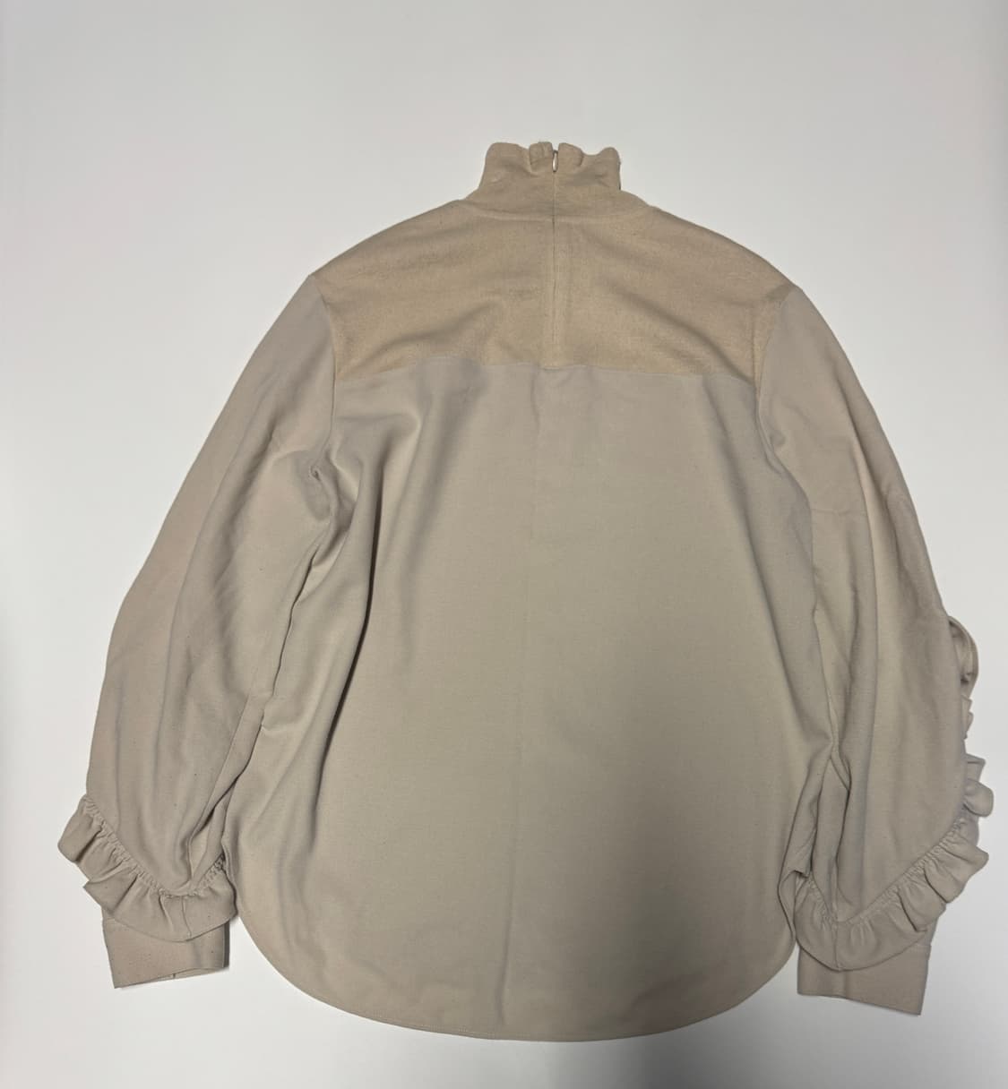 여성 한섬 시스템 풀오버 러플소매 긴팔 블라우스 상품이미지2