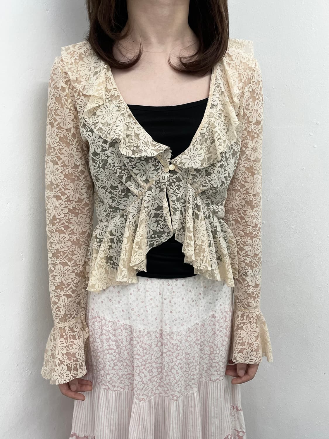 무드 레이스 프릴 볼레로 탑 상품이미지3