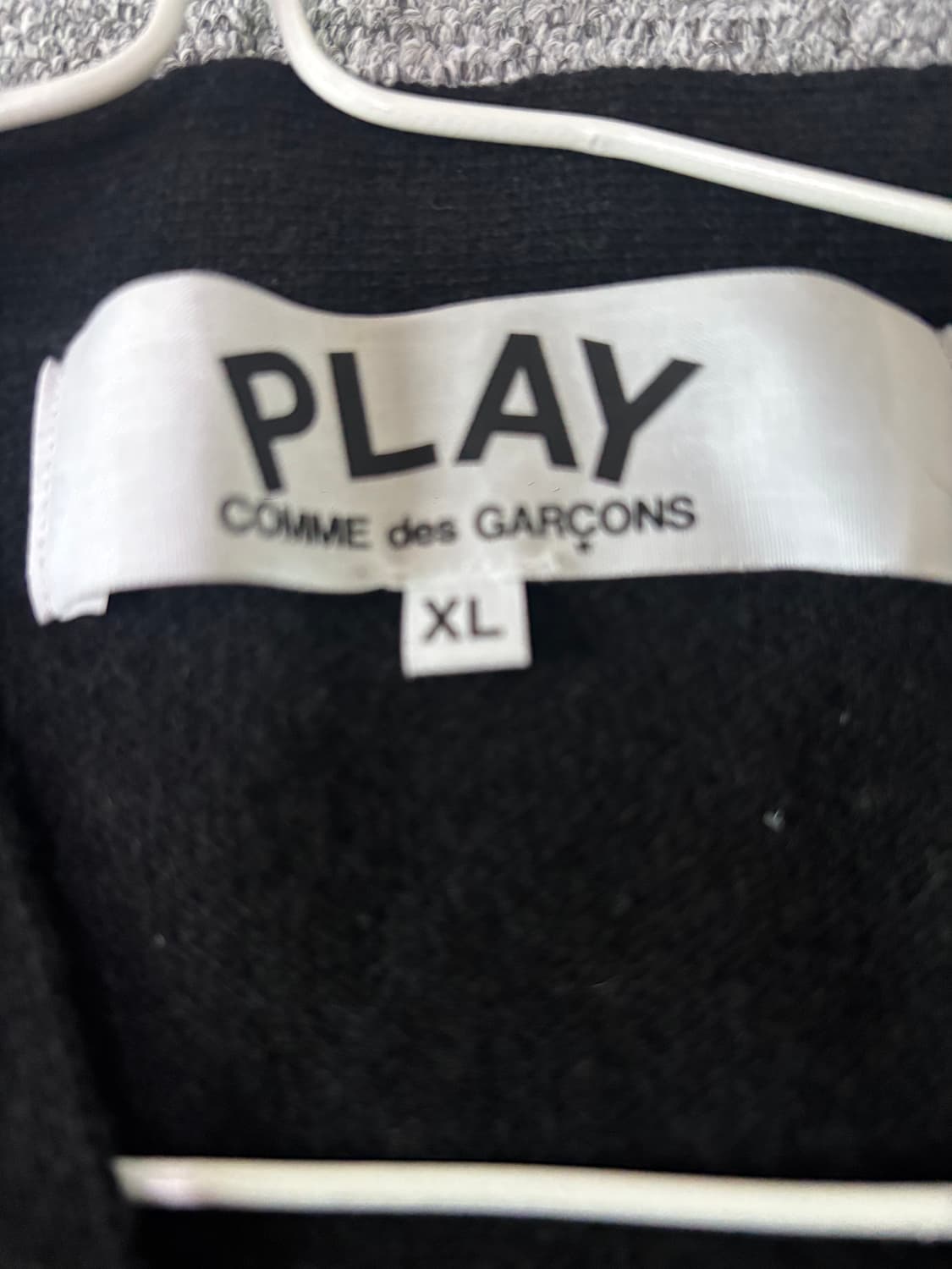 꼼데가르송 PLAY 원포인트 레드 와펜 가디건 상품이미지4