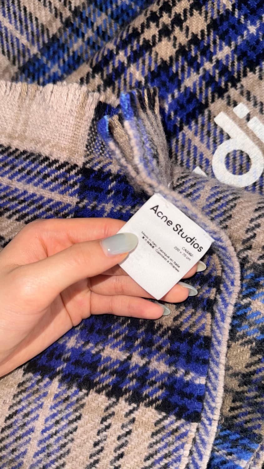 아크네 스튜디오 캐시어 체크 머플러 블루 베이지 상품이미지2