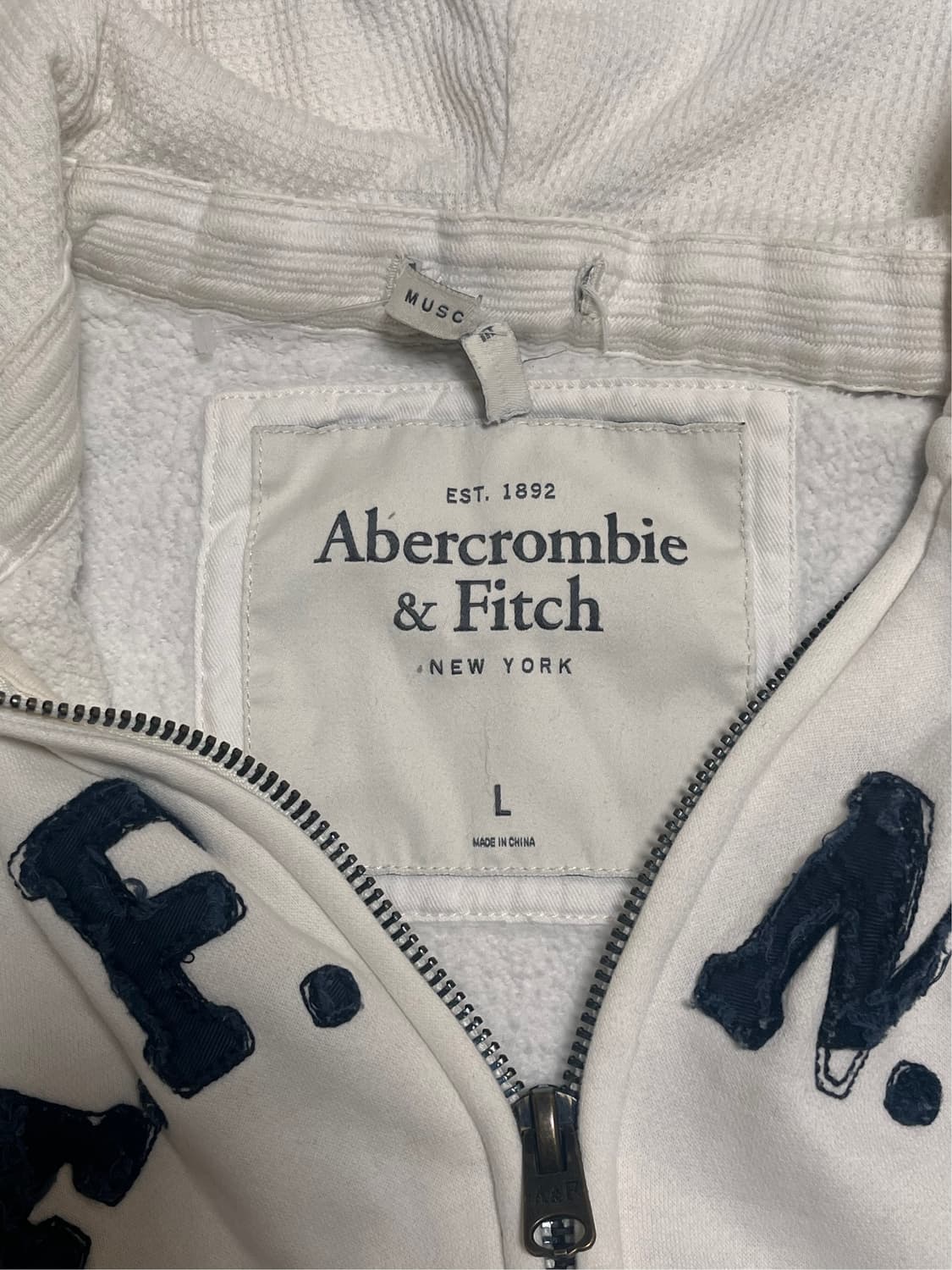 아베크롬비 화이트 슬림핏 후드집업 상품이미지4