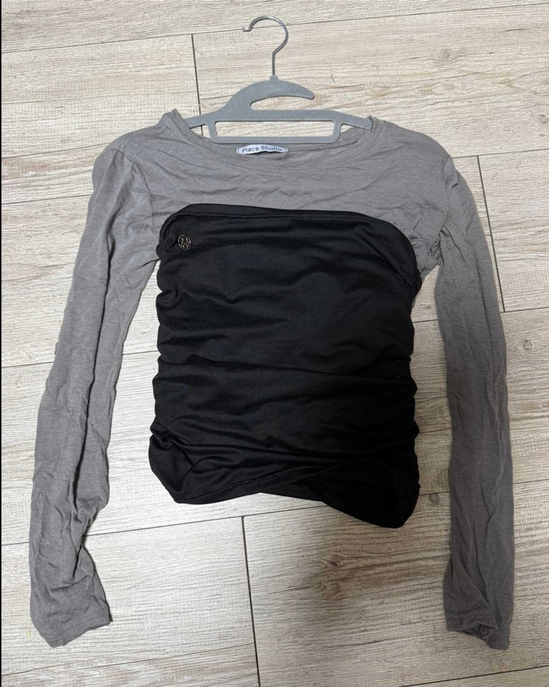 플레이스 스튜디오 롱슬리브 - 새상품 상품이미지2