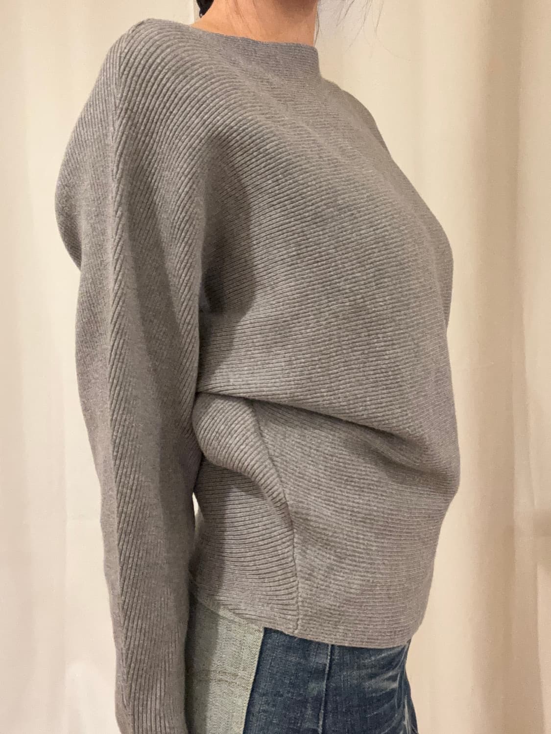 가오리핏 니트 상품이미지1