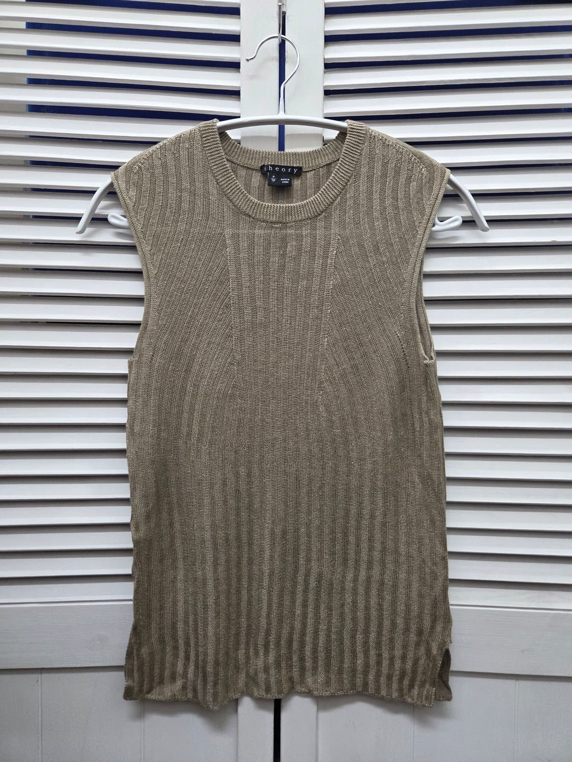 띠어리 린넨 슬리브리스 나시 상품이미지1