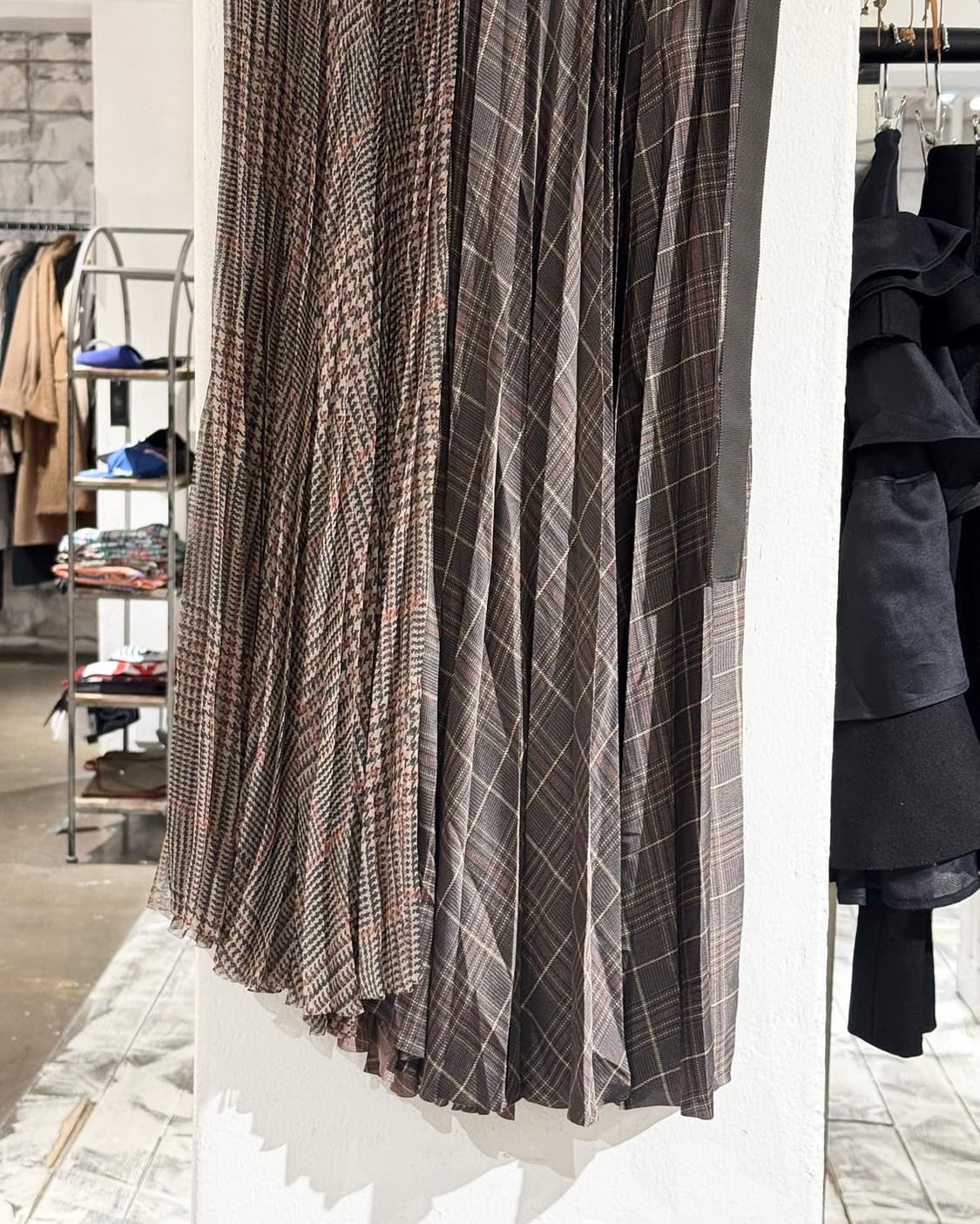 사카이 브라운 체크 믹스 벨티드 플리츠 롱 스커트 상품이미지3