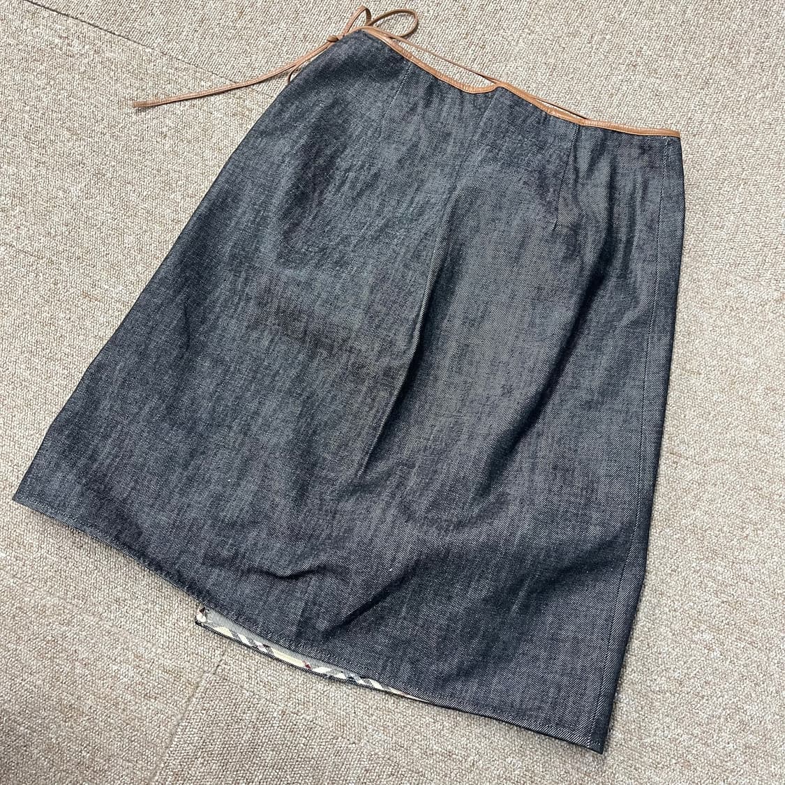 버버리 블루라벨 데님 랩스커트 상품이미지2