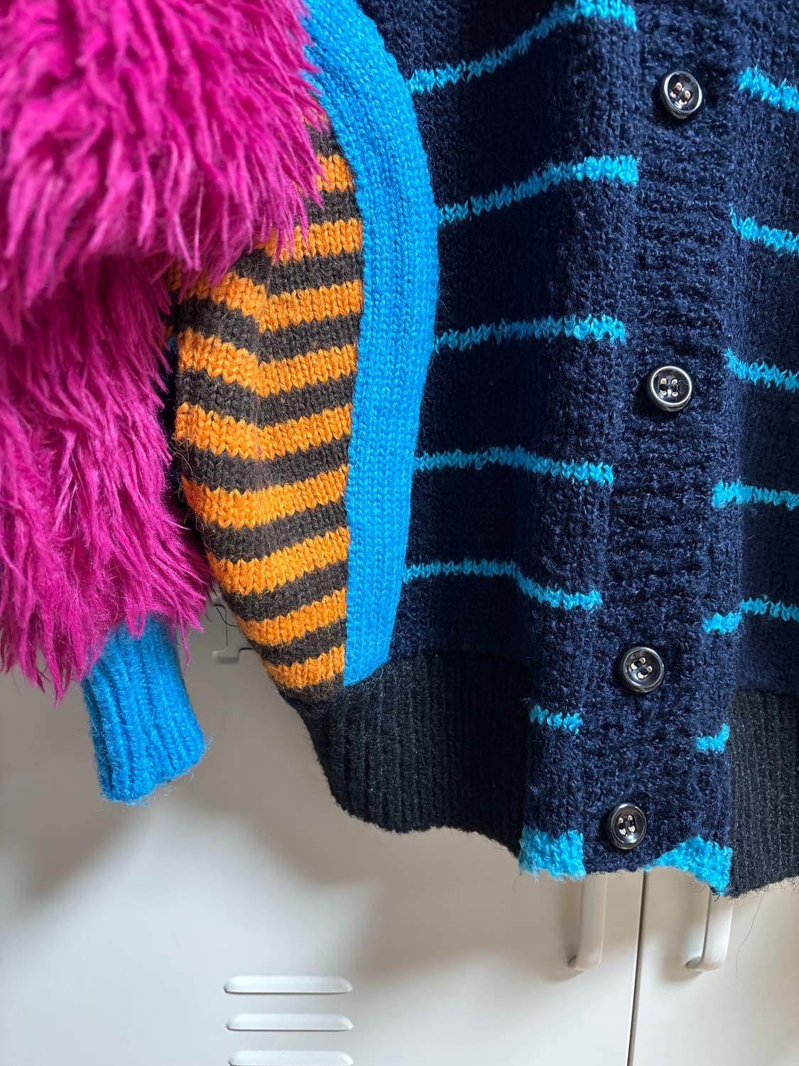 앤더슨벨 스트라이프 니트 퍼 가디건 상품이미지4