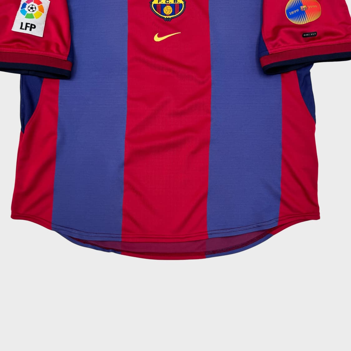 00-01 바르셀로나 홈 No.4 펩 과르디올라 상품이미지6