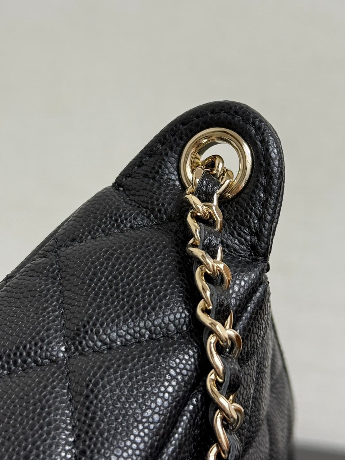 샤넬 미니 체인 폰 홀더 백 상품이미지4