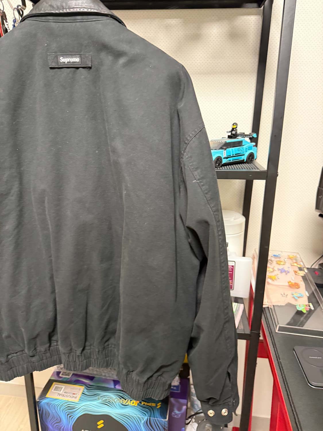 슈프림 레더 카라 유틸리티 24fw xl 상품이미지7