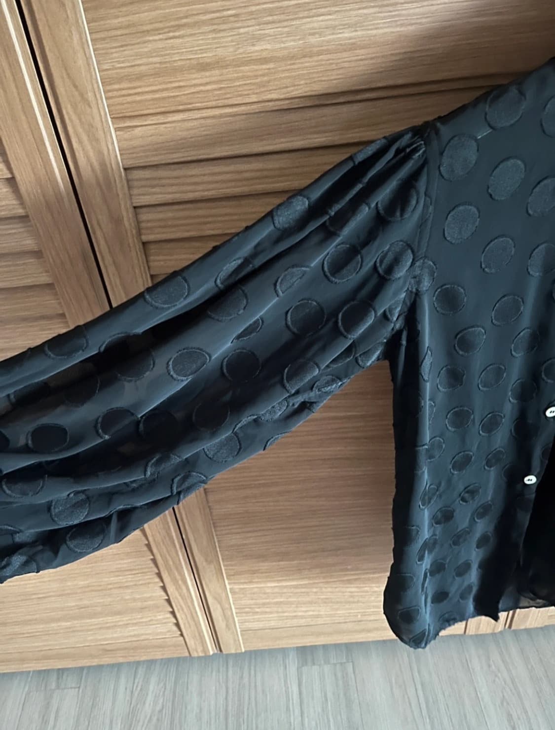 꼼데가르송 시스루 블랙 폴카 도트 블라우스 상품이미지4