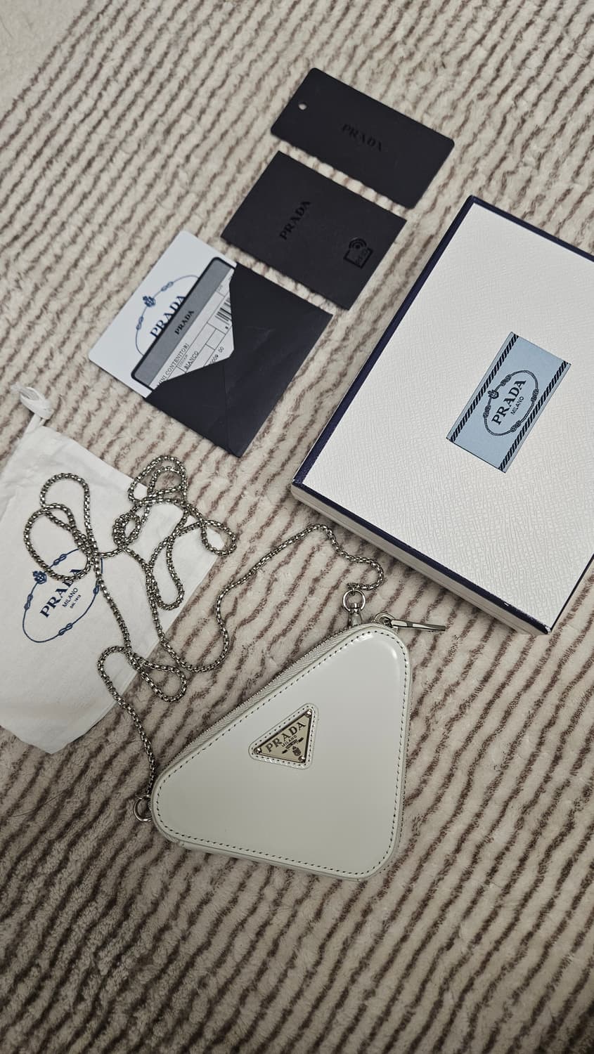 프라다 트라이앵글 미니체인백 상품이미지8