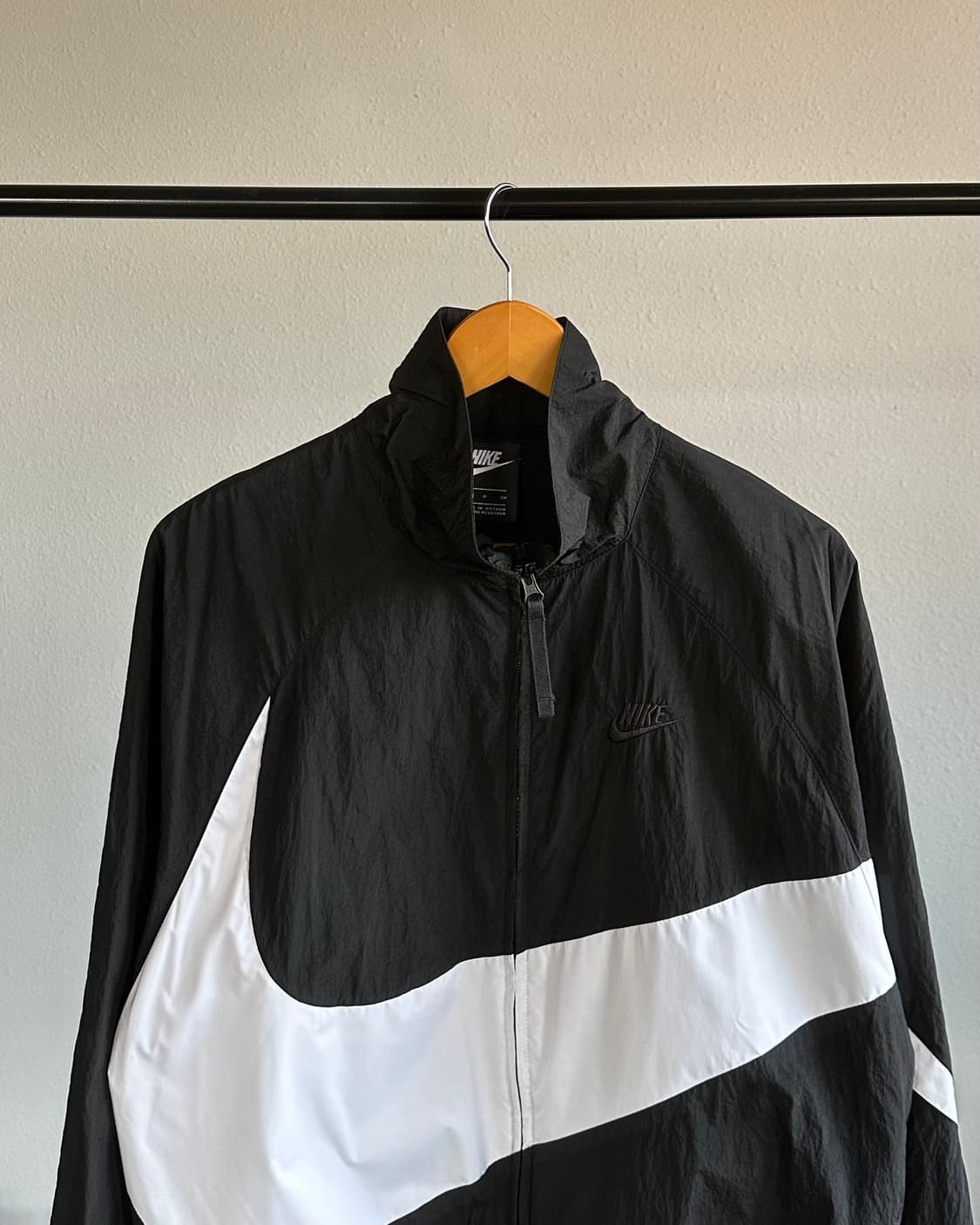 [S-M]나이키 빅스우시 우븐 바람막이 상품이미지2