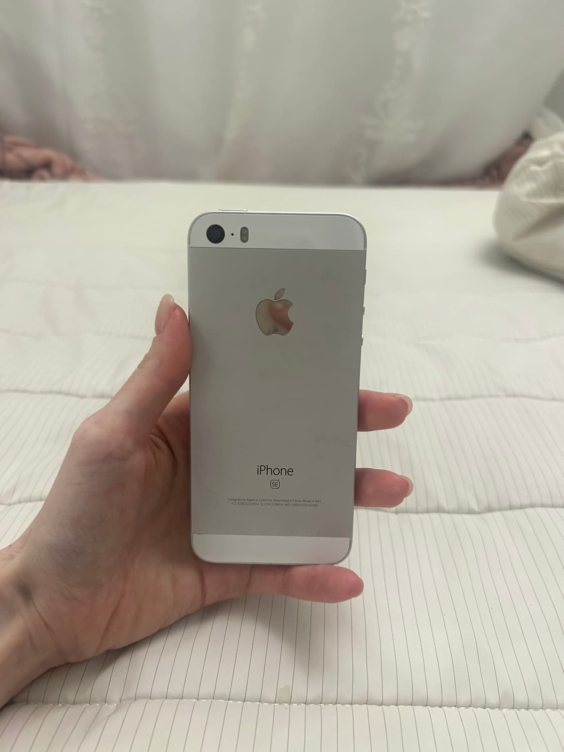 아이폰 SE1 실버 64GB 1세대 98%무음 상품이미지1