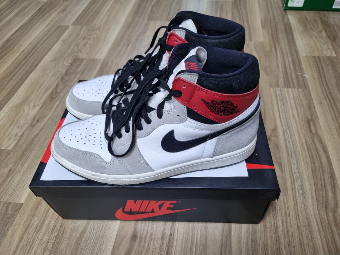 조던 1 레트로 하이 OG 라이트 스모크 그레이 290mm 상품이미지4