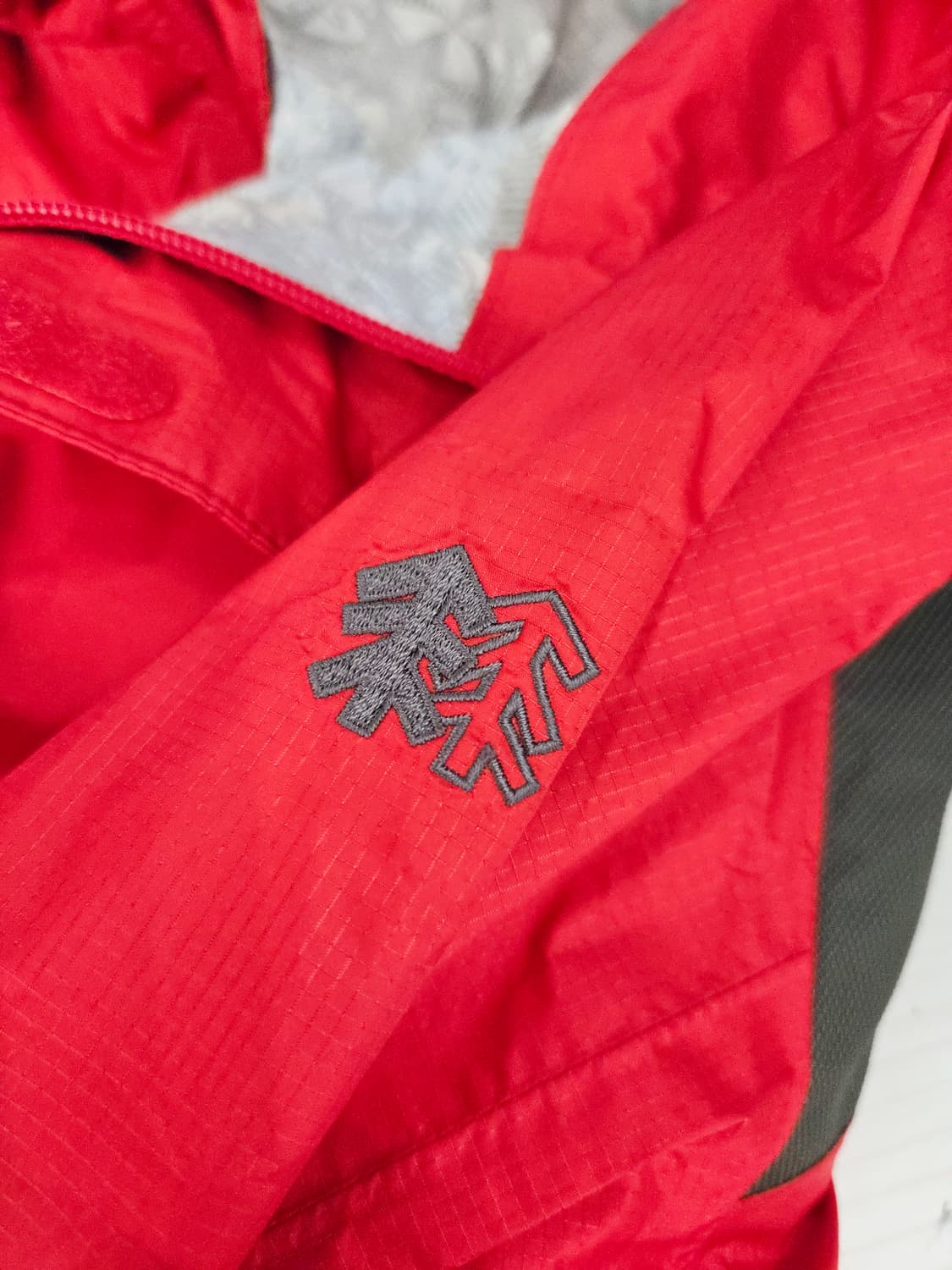 코오롱스포츠 남성 나일론 레드 바람막이_105 상품이미지5