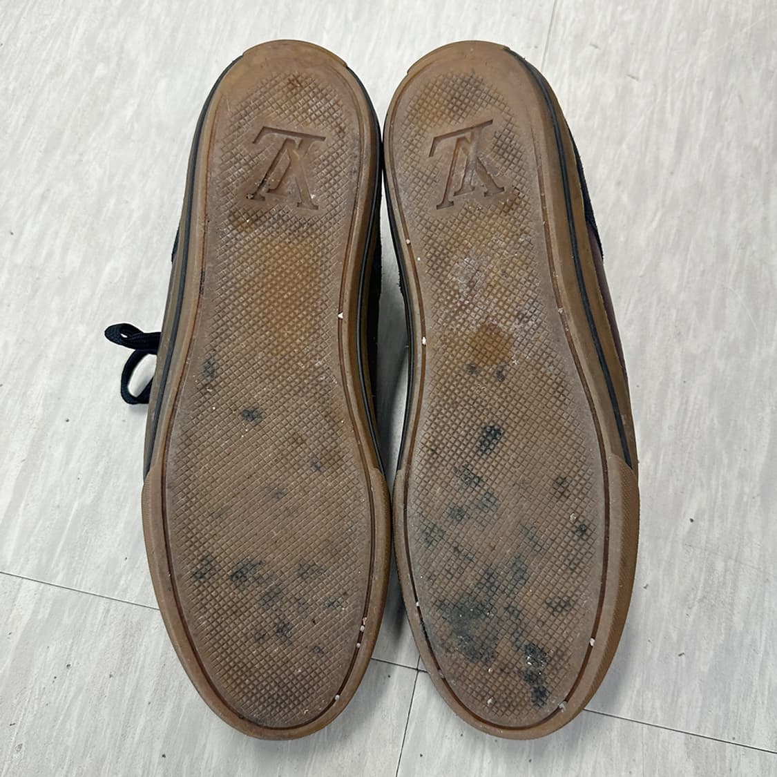 루이비통 LV 스웨이드 스니커즈 단화 운동화 사용가 있음 남성 260mm 상품이미지6