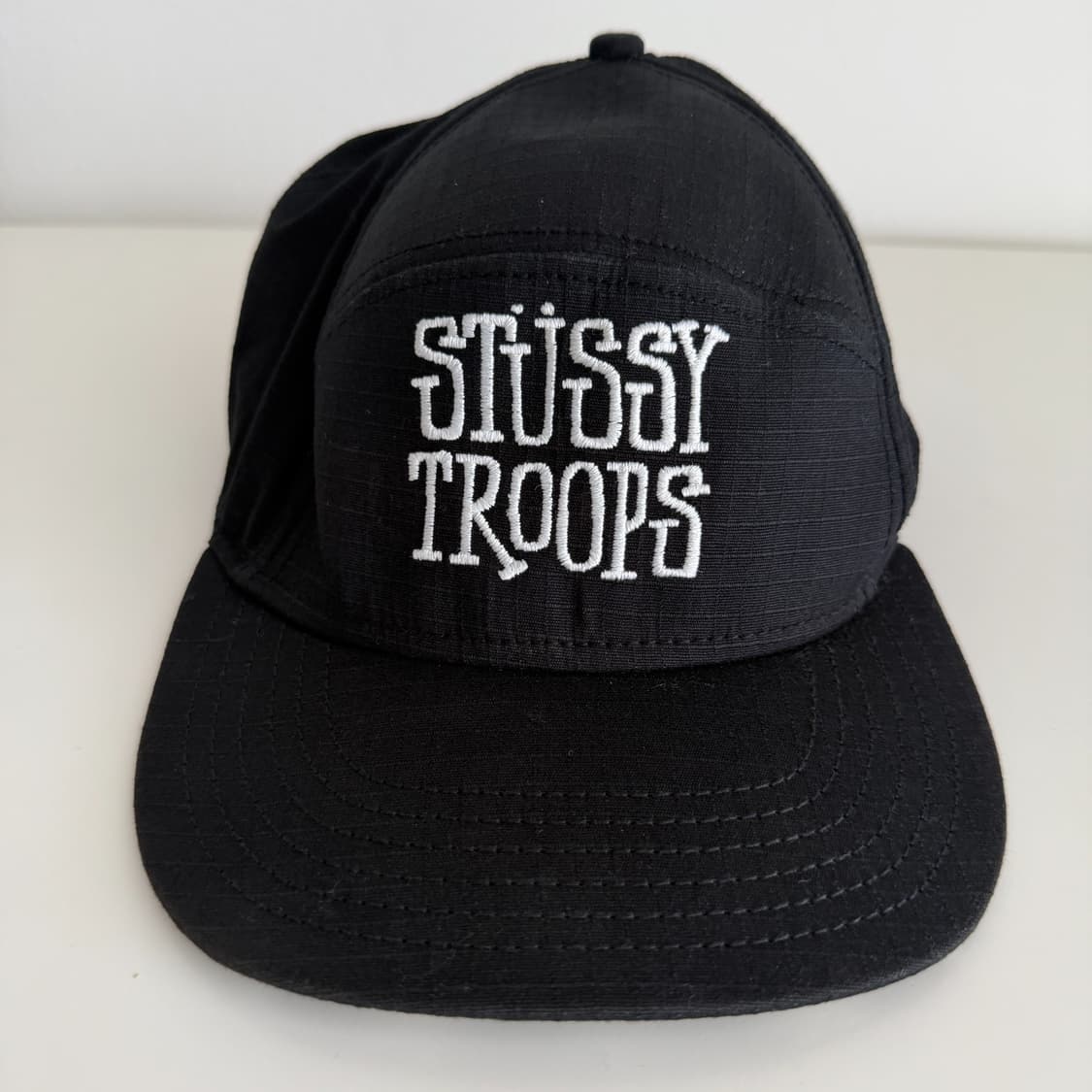 스투시 트룹스 스타 브림 캡 블랙 상품이미지1