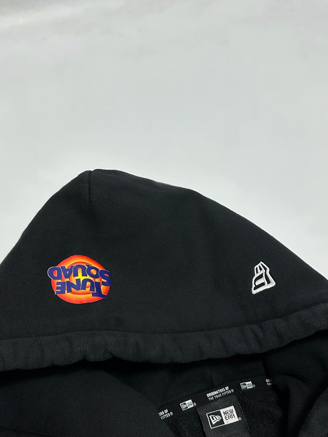 뉴에라 시카고불스 X 스페이스잼 덩크 버니 후드티 상품이미지3