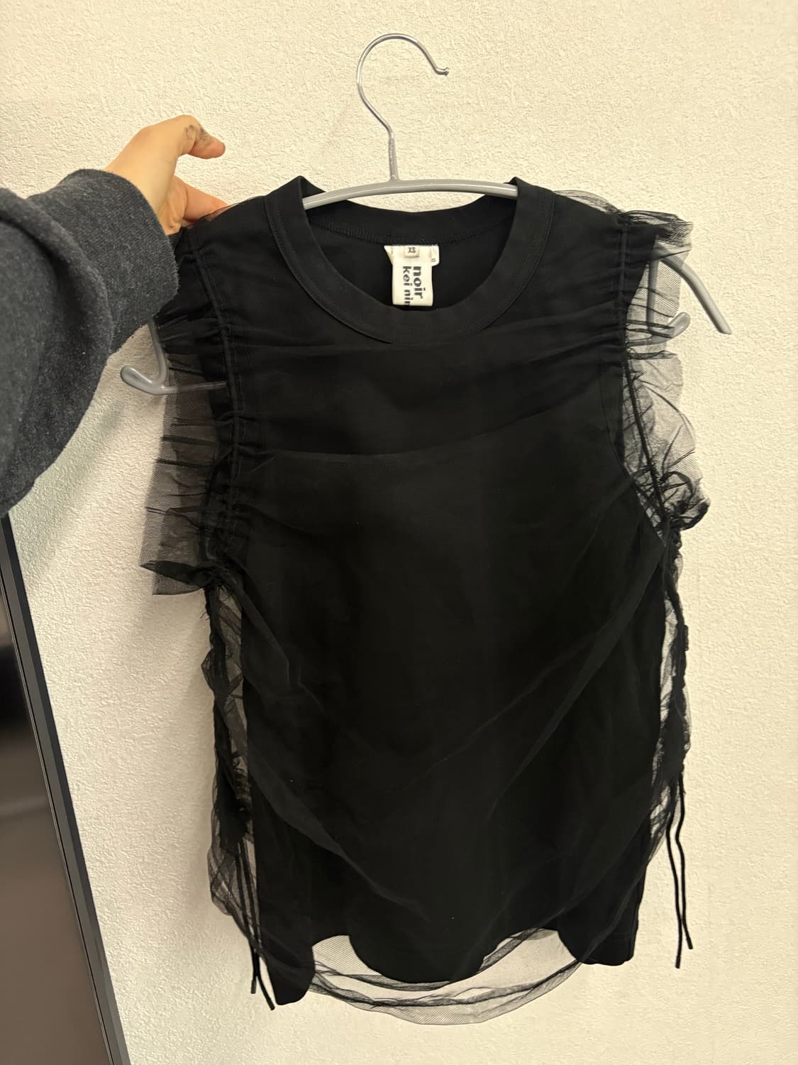 [예약중]noir kei ninomiya 슬립리스 상의 상품이미지1