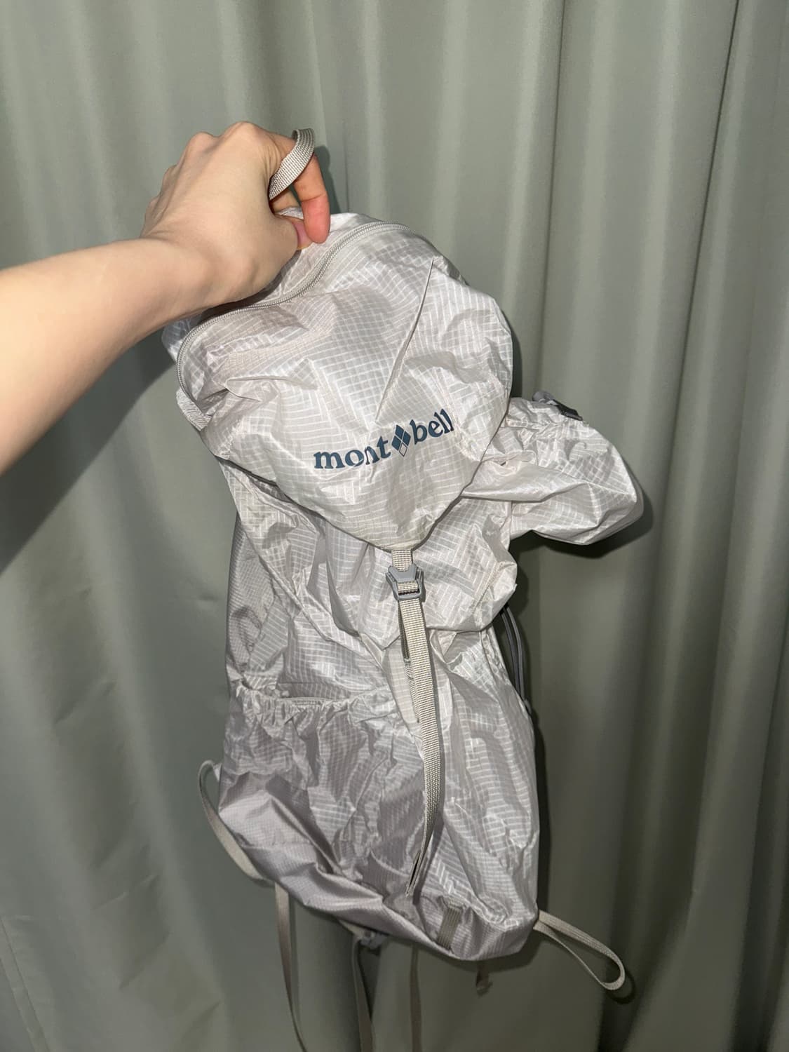 몽벨 버사라이트 백팩 라이트 그레이 상품이미지1