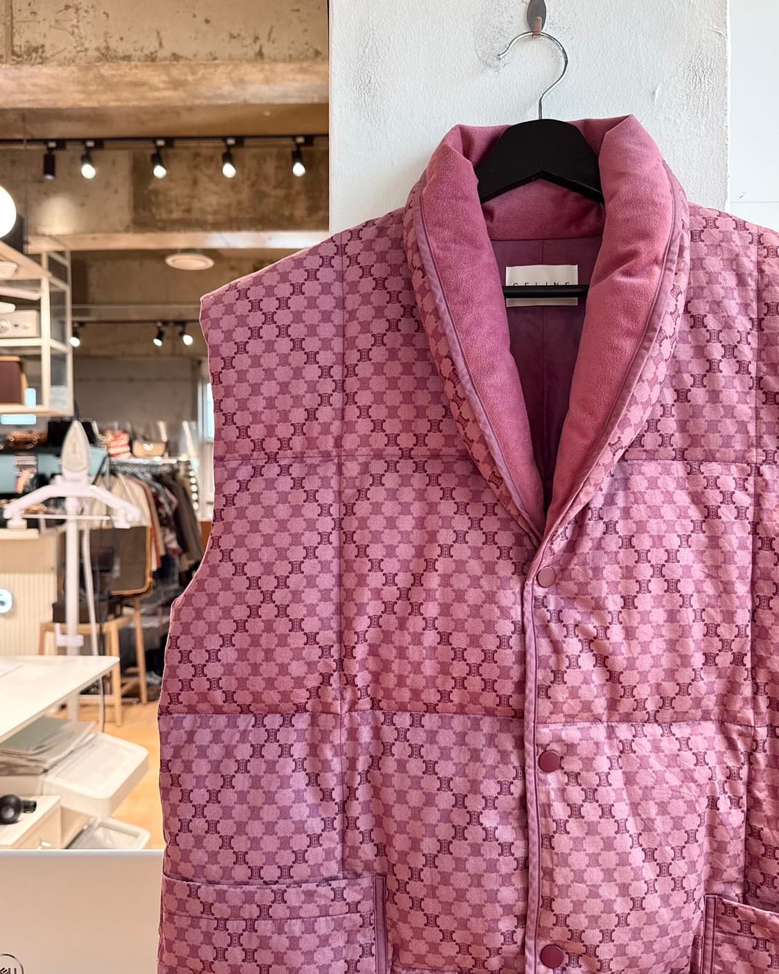 셀린느 핑크 트리오페 마카담 다운 베스트 자켓  상품이미지4