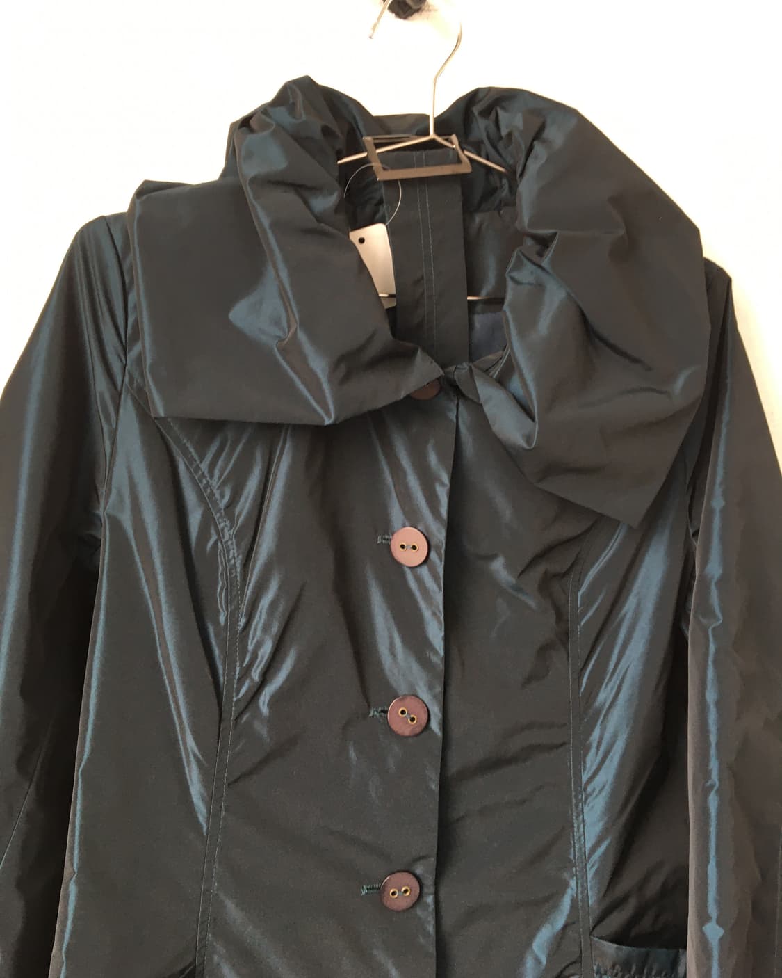 thick neck line point tied glossy jacket 상품이미지4