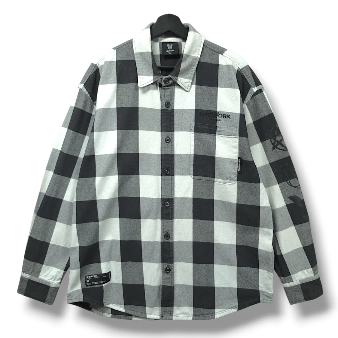[M] 라이프워크 블랙&화이트 체크 멀티로고 코튼 긴팔셔츠 상품이미지1