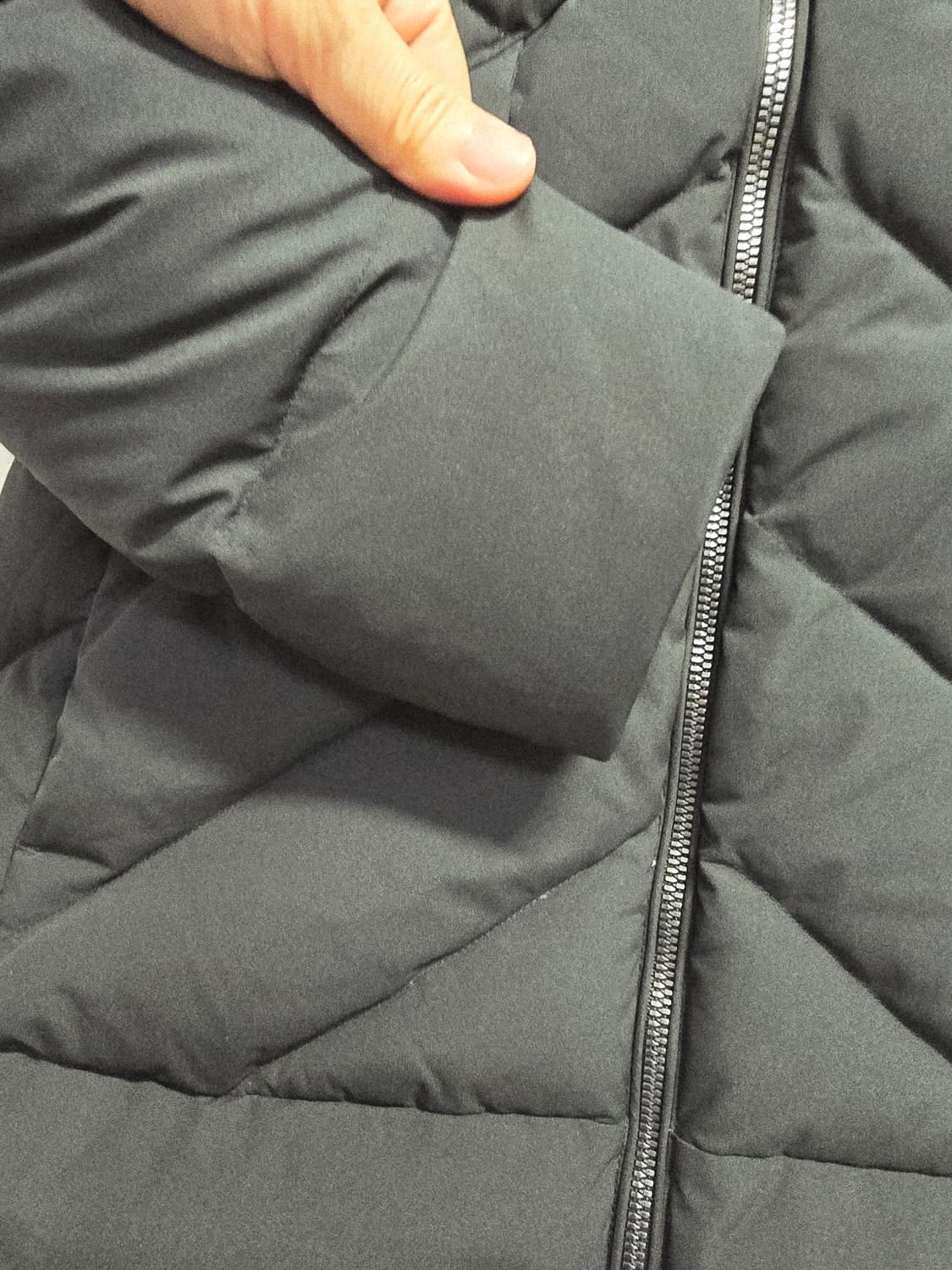 밀레 여성 블랙 구스다운 롱패딩 상품이미지4