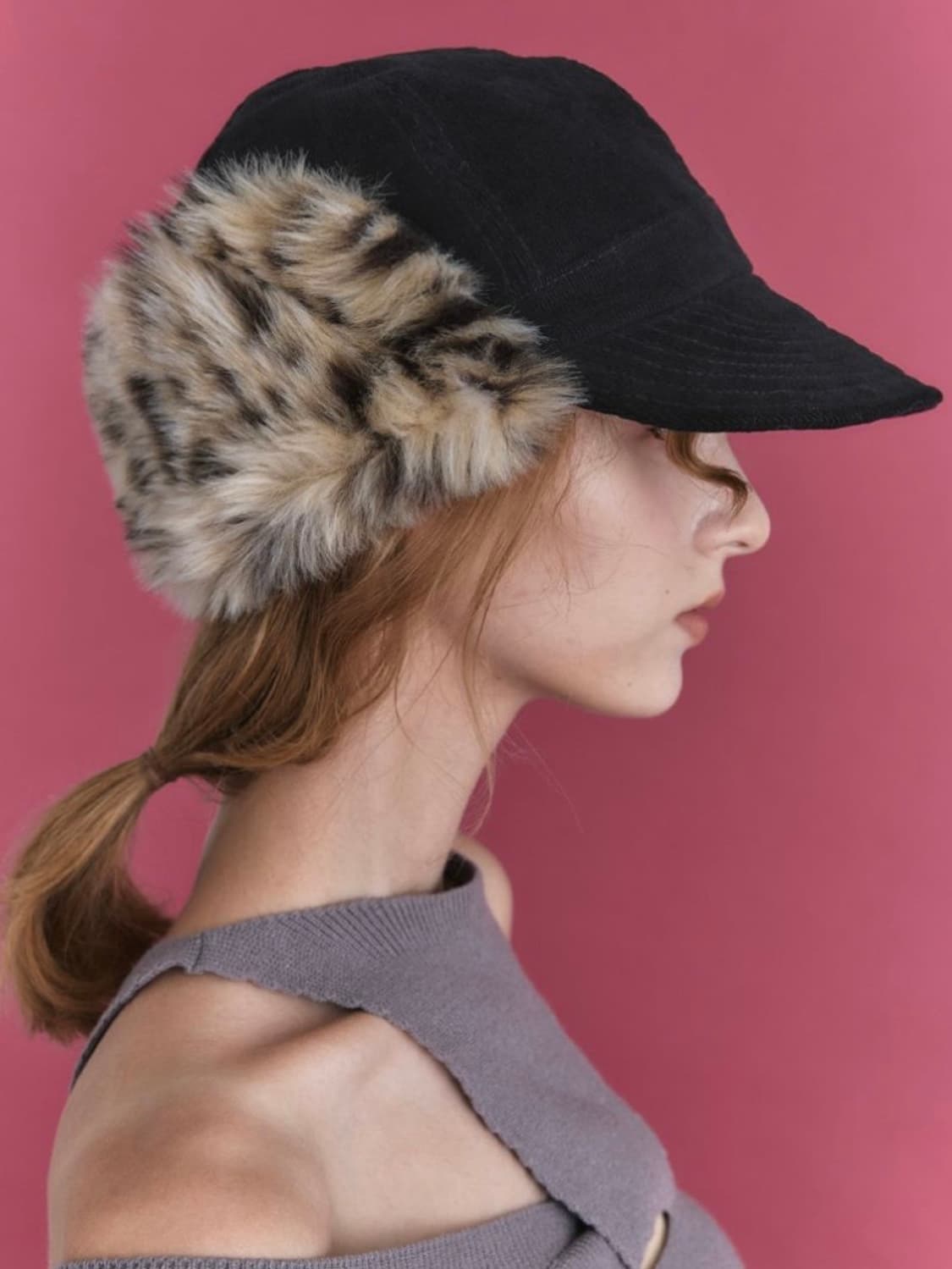 포에지담 FUR EARFLAP CAP IN BLACK LEOPARD 상품이미지1