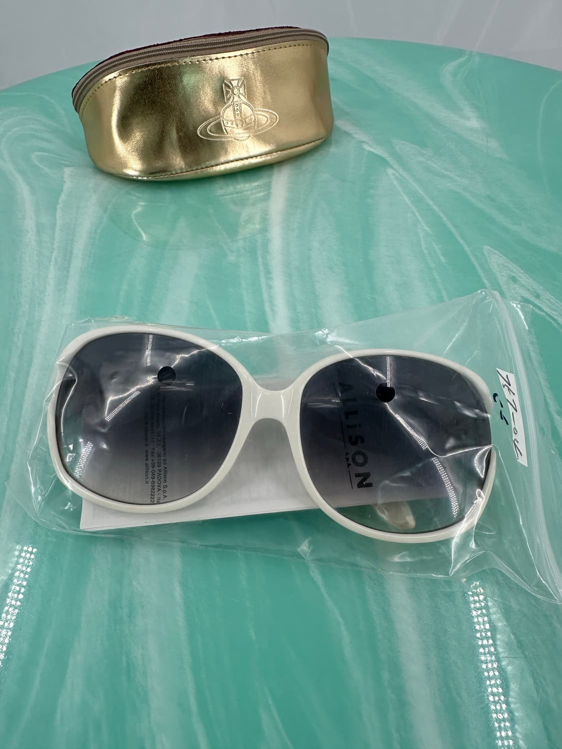 [새상품 무료배송] Made in Italy 비비안웨스트우드 선글라스 상품이미지3