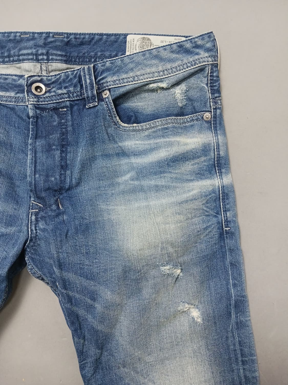 [34] 디젤 사파도 0857M 레귤러 슬림 스트레이트진 청바지 상품이미지4