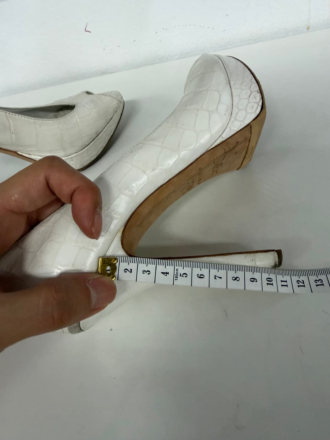 정품) 디올 오픈토 힐 크로커다일 패턴 구두 37.5 상품이미지8
