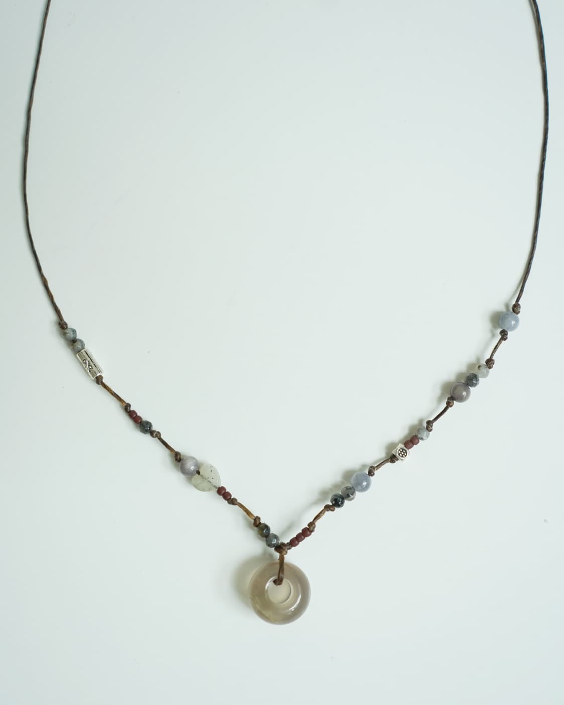 grey donut necklace 그레이 도넛 핸드메이드 목걸이 상품이미지3