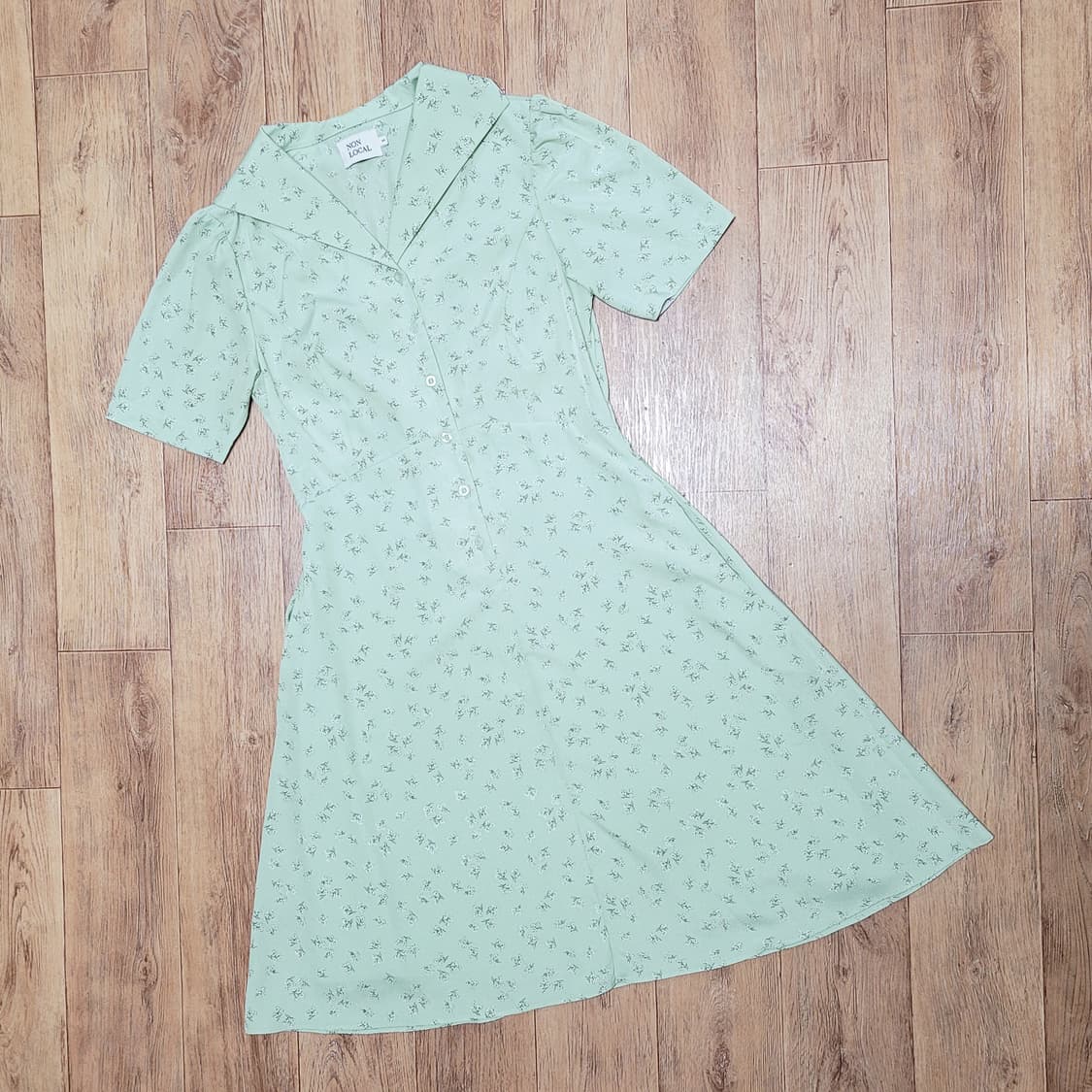 논로컬(NONLOCAL) 플로럴 숄카라원피스 55 새상품 상품이미지4